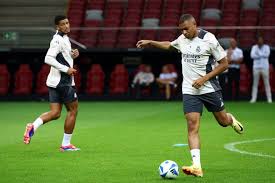 首长努以 首长努以